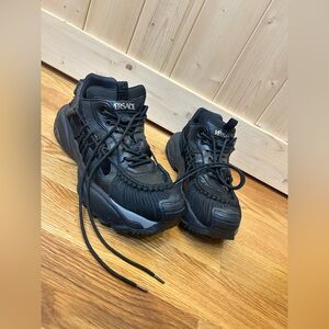 Men’s Versace Mercury Sneakers Black